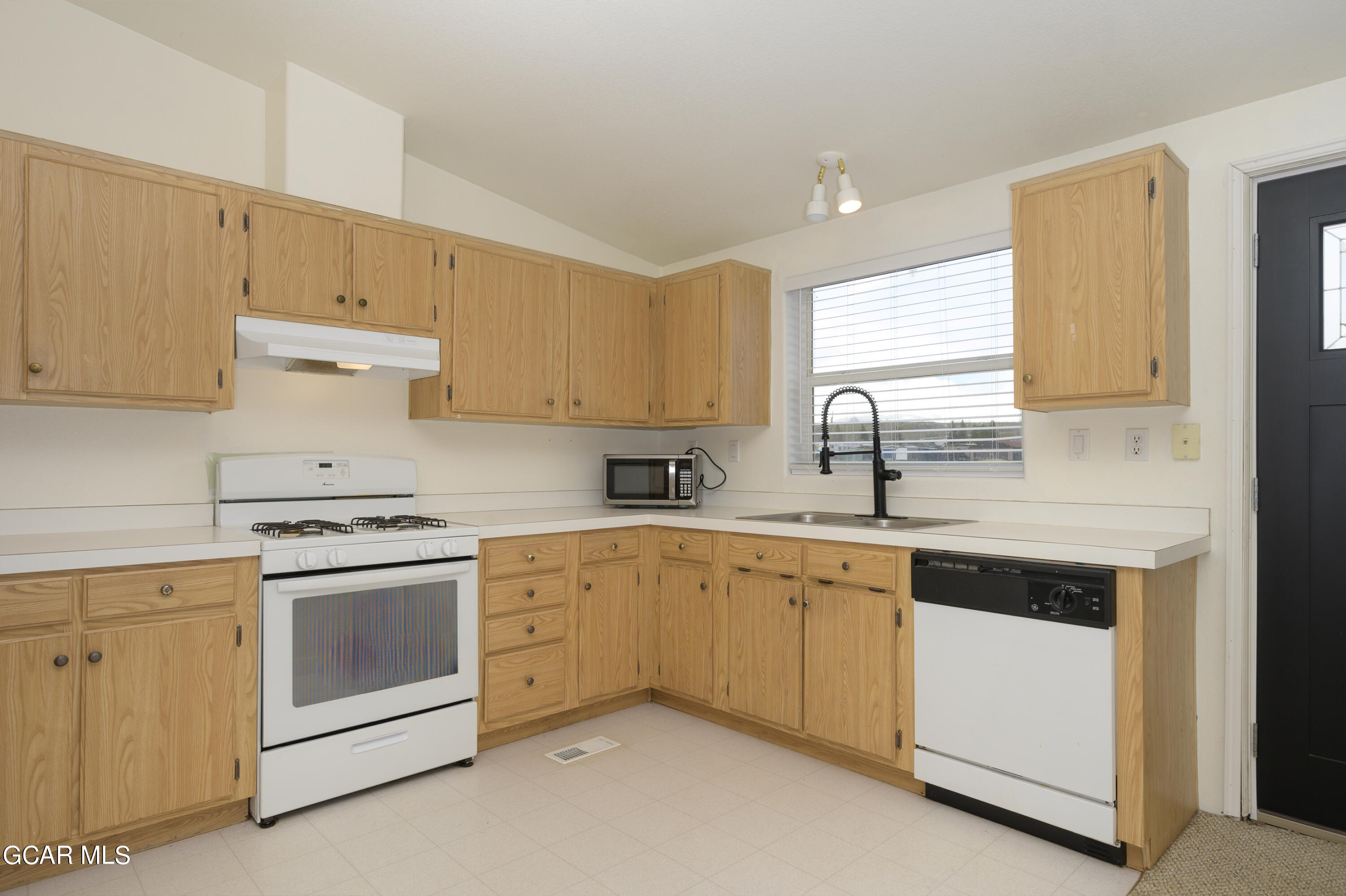 418 North 7TH Street