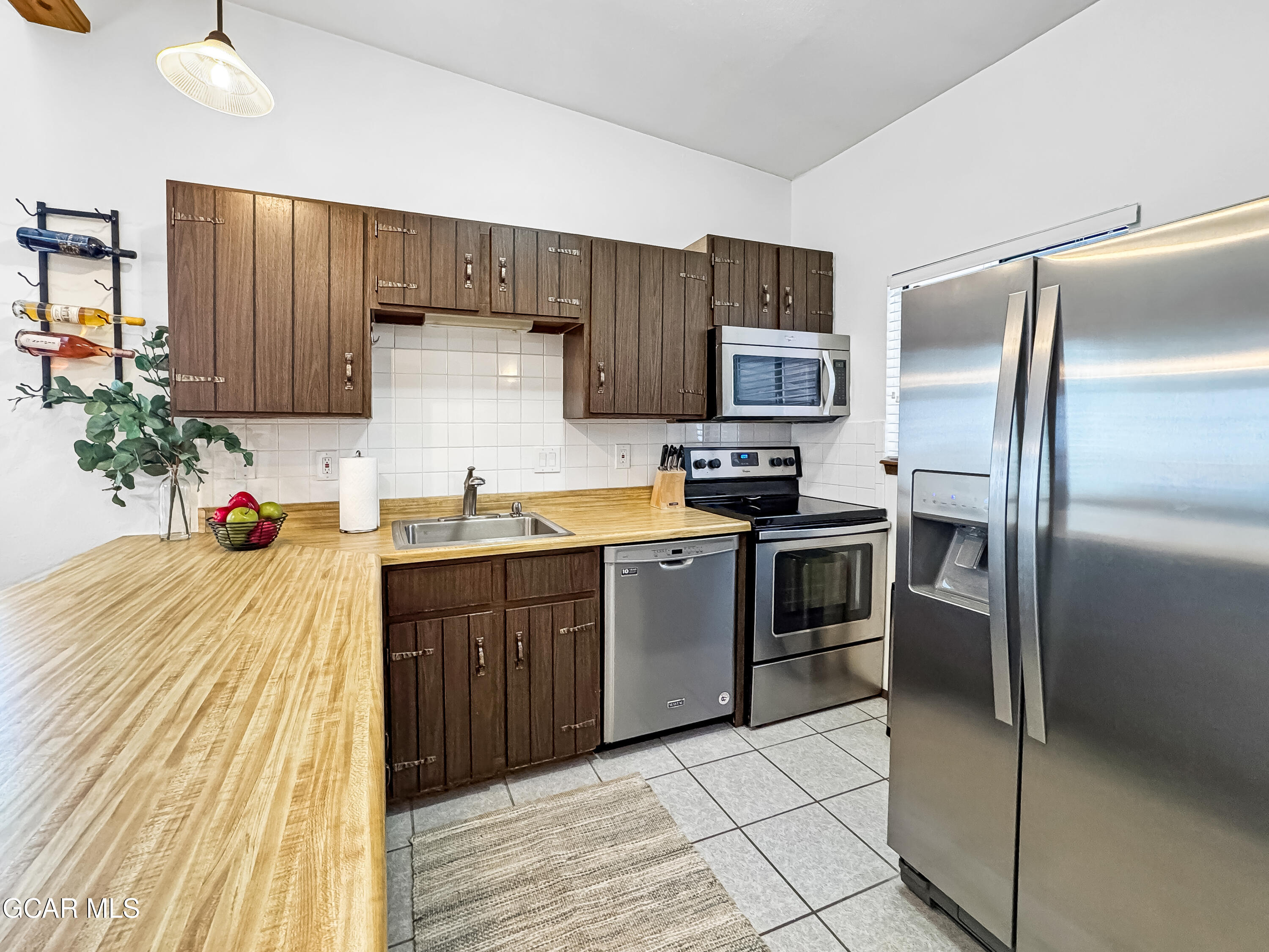 124 GCR 702 aka Village Dr #3-304