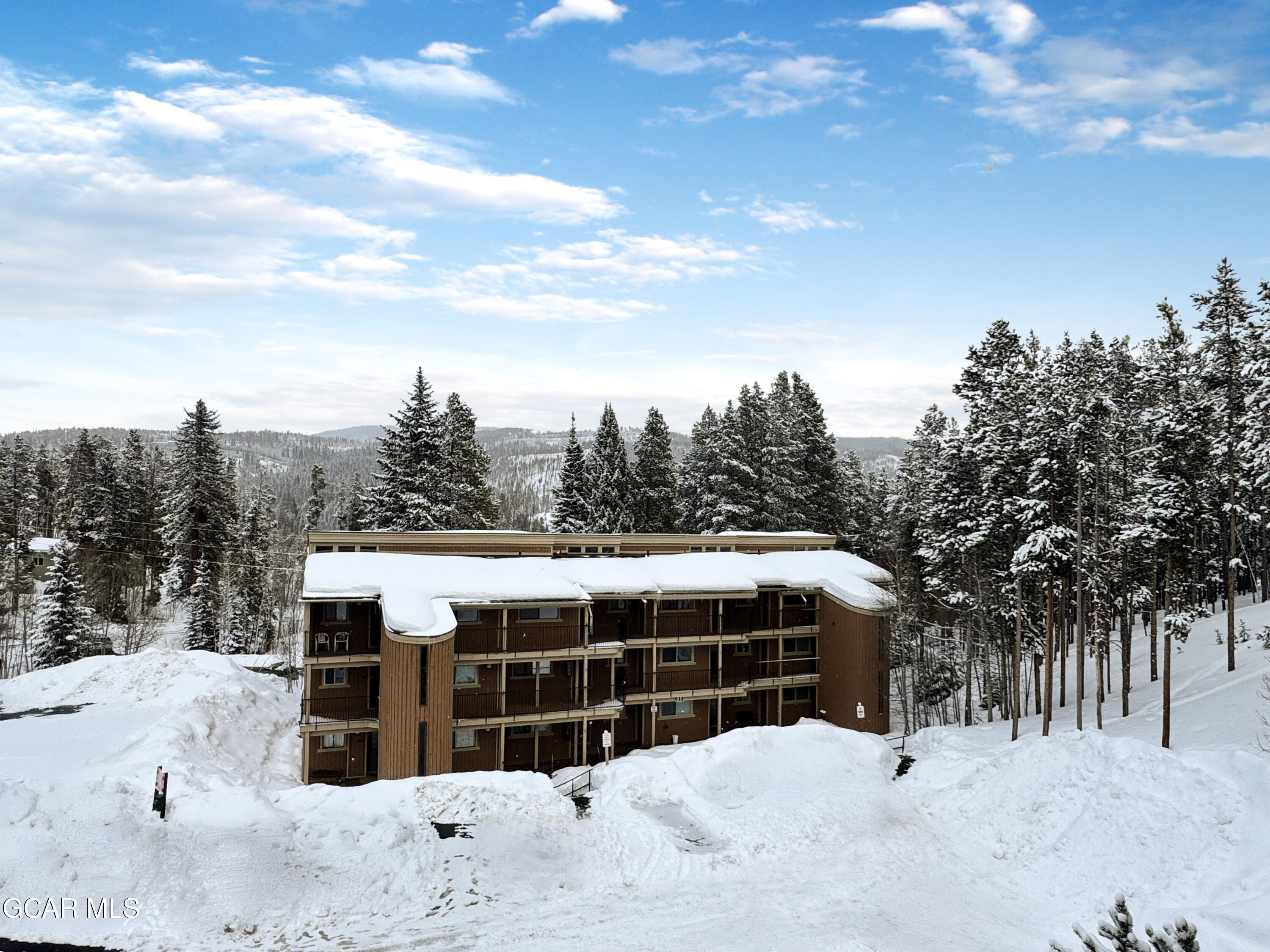 124 GCR 702 aka Village Dr #3-304