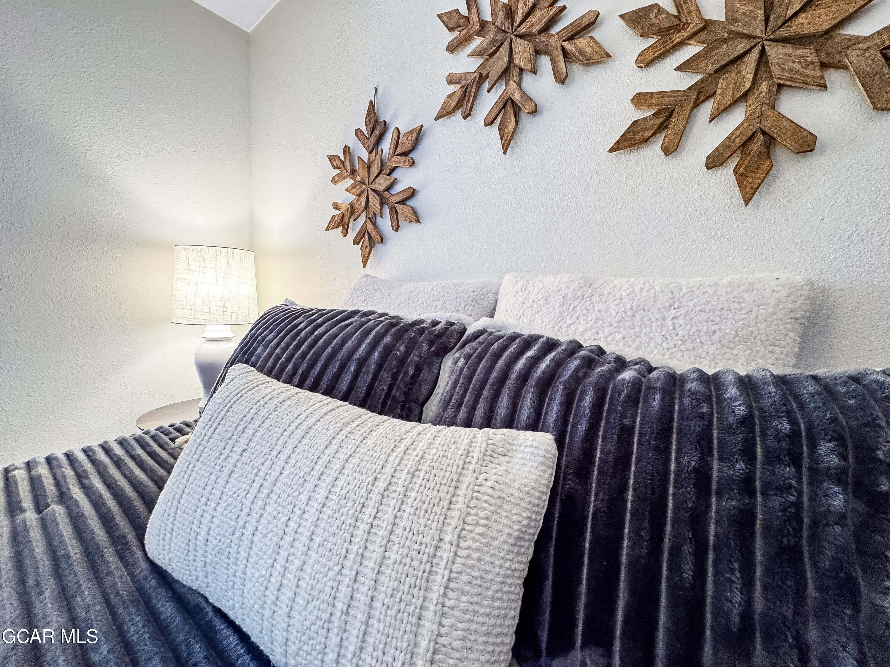 124 GCR 702 aka Village Dr #3-304