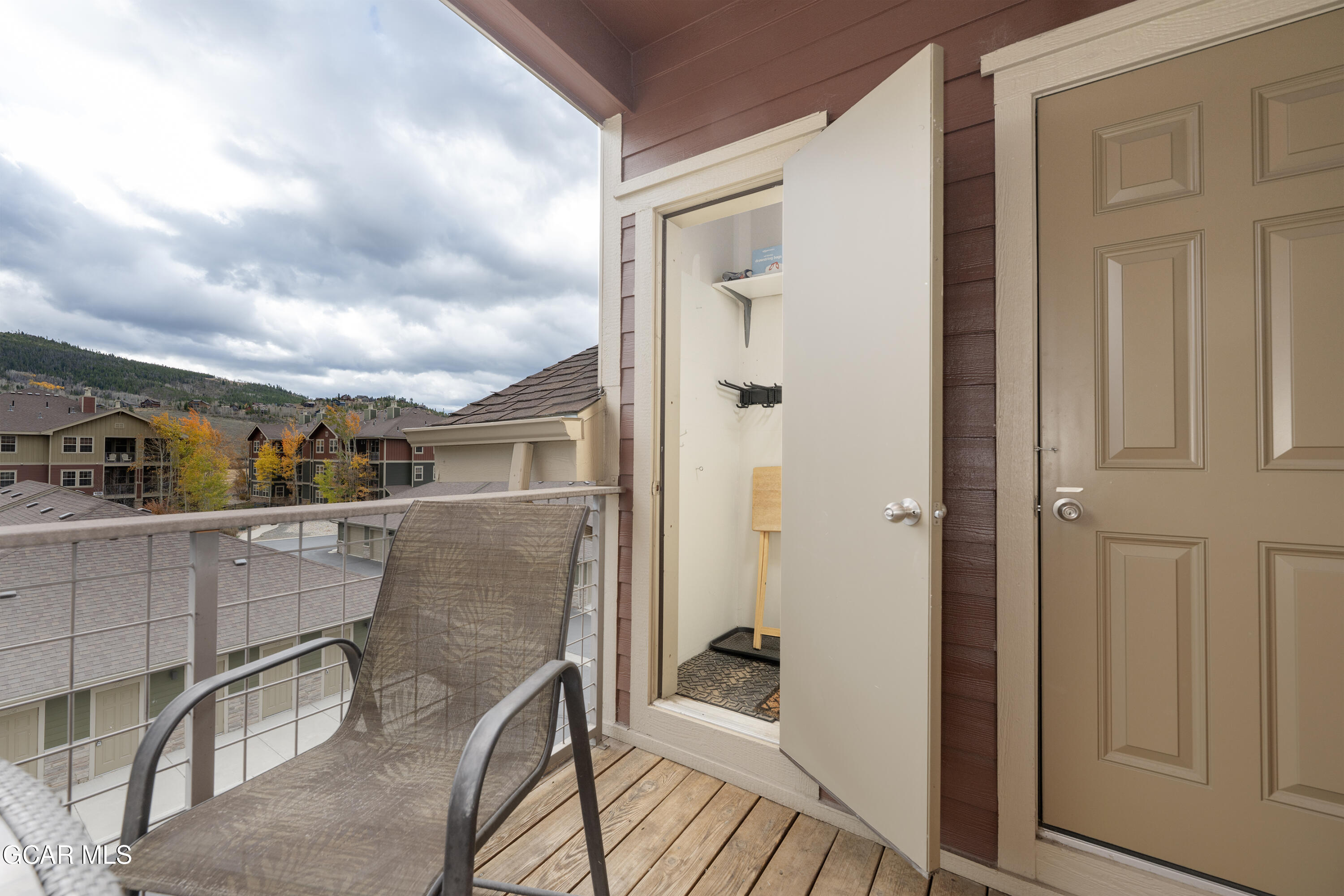 150 VILLAGE Road A-307