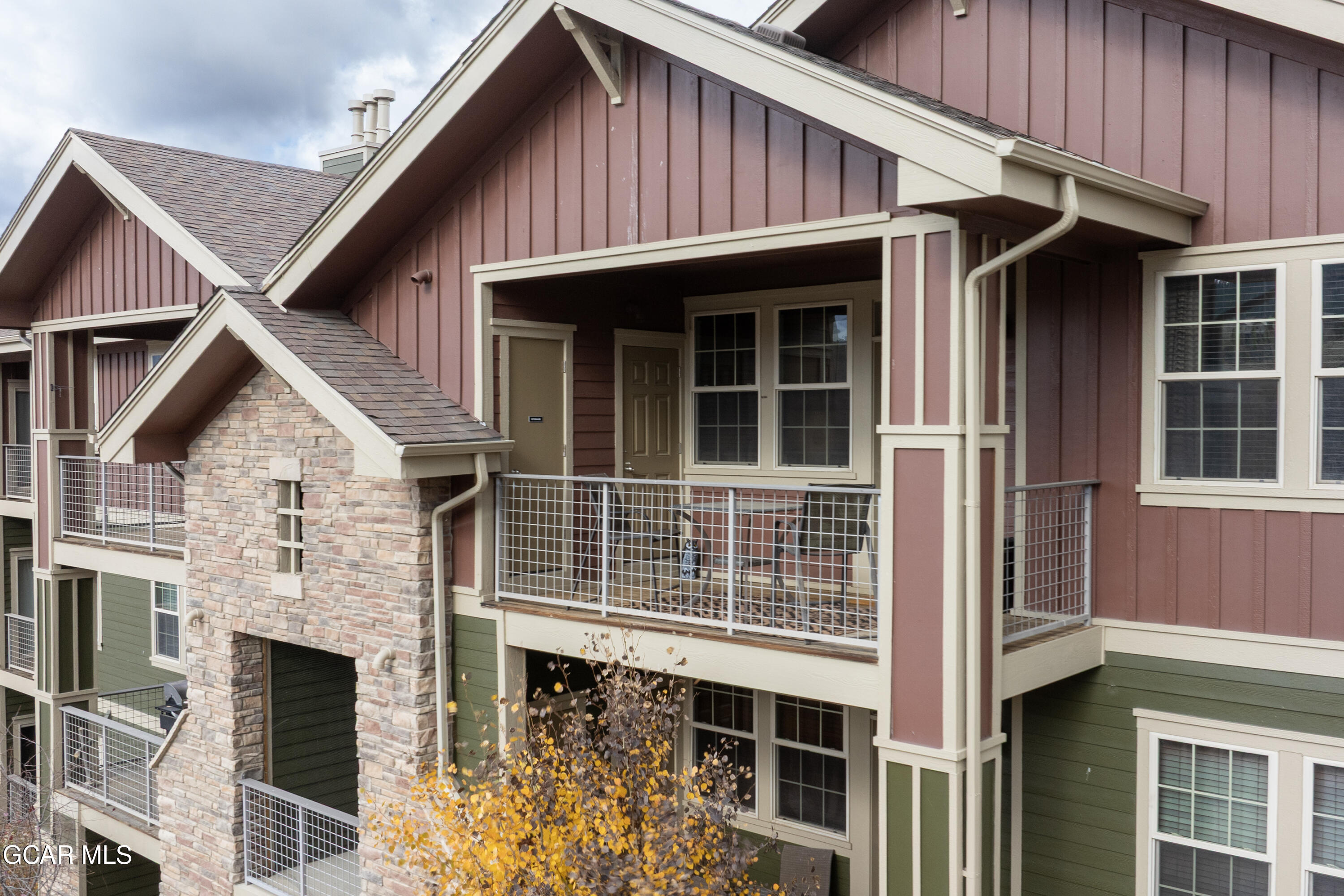 150 VILLAGE Road A-307