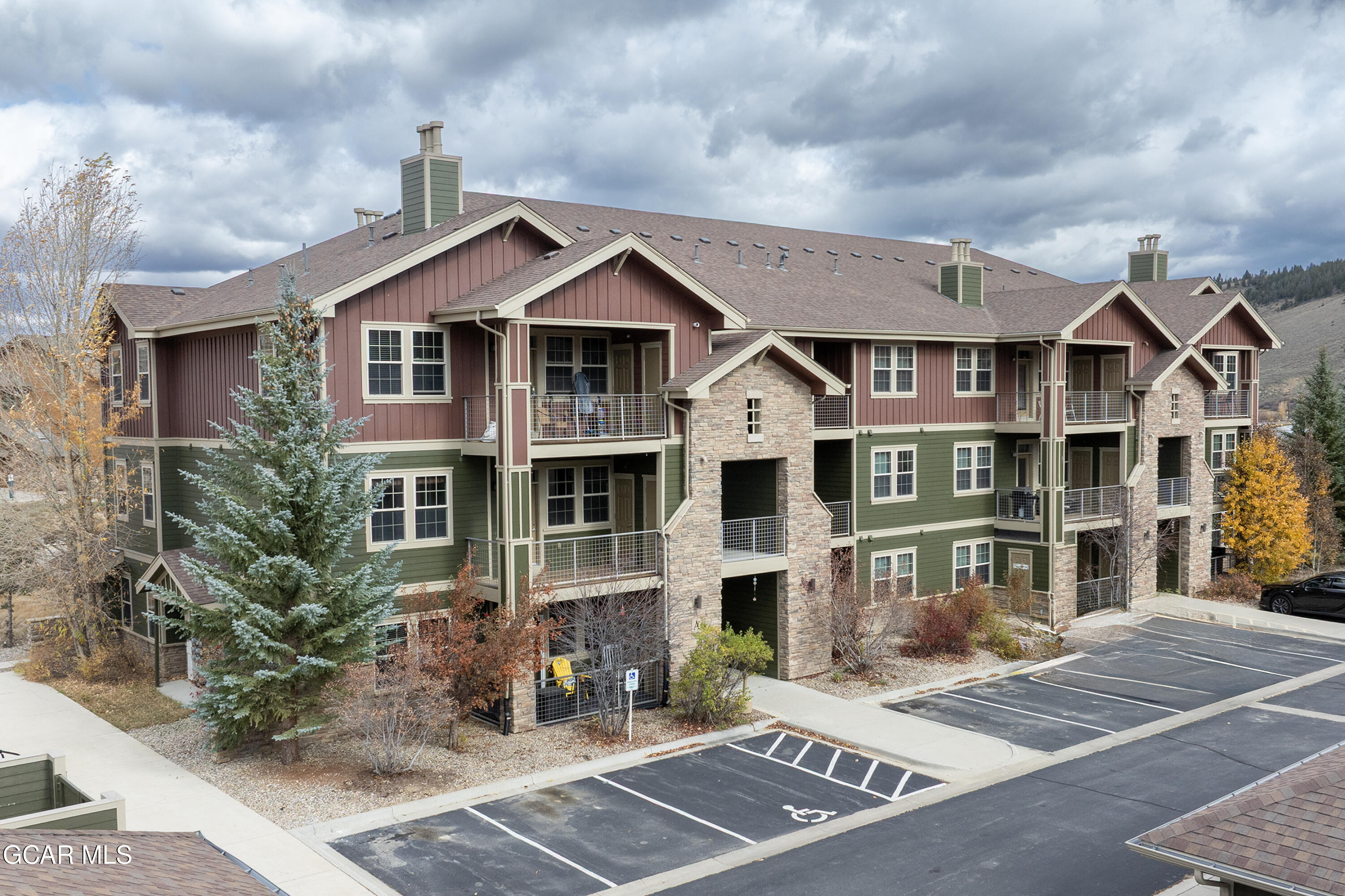 150 VILLAGE Road A-307