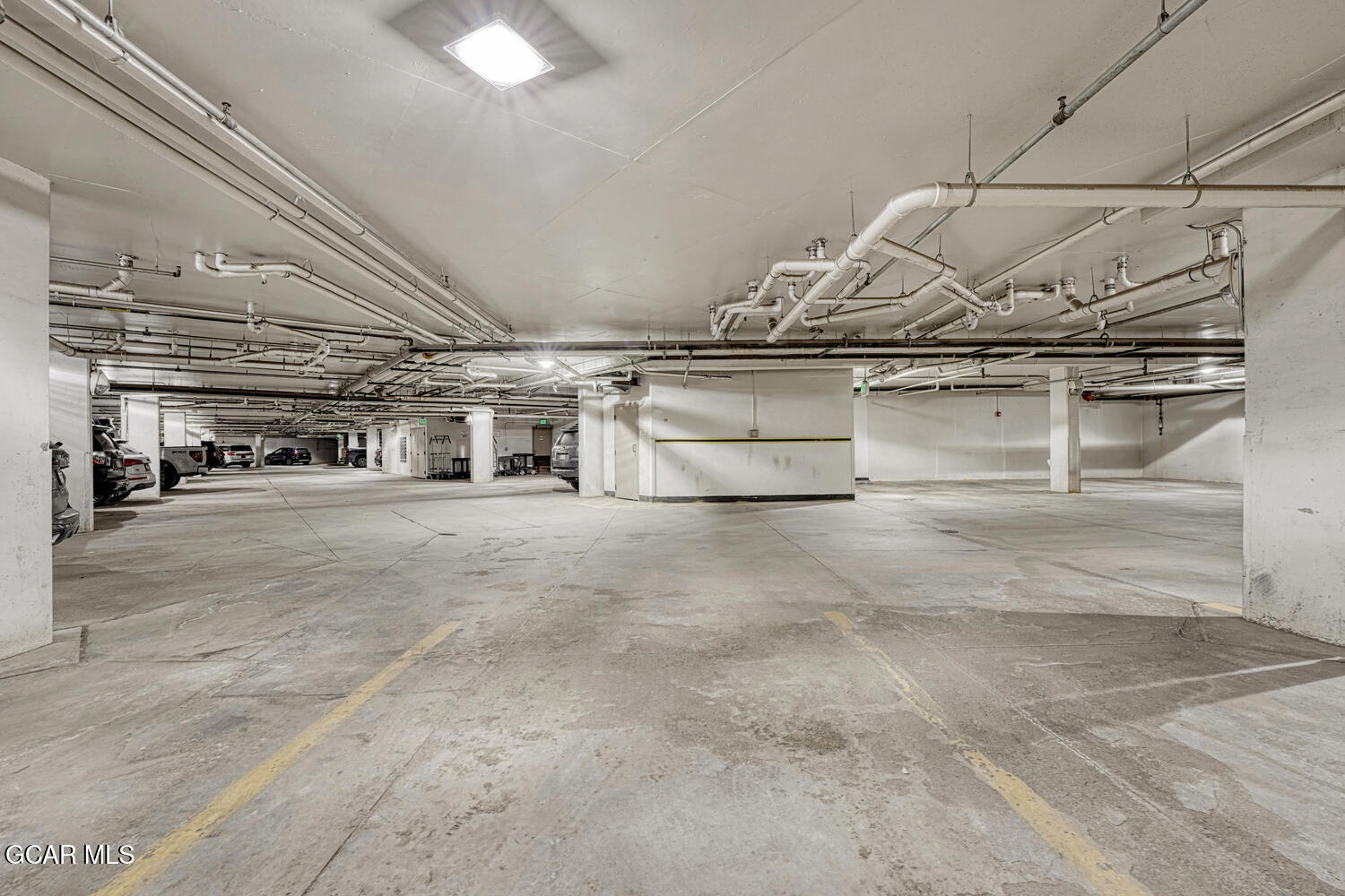 300 BASE CAMP Circle 204