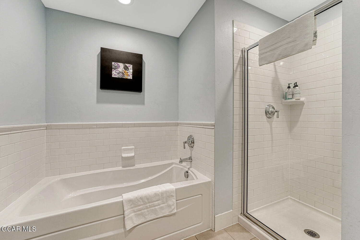 300 BASE CAMP Circle 204