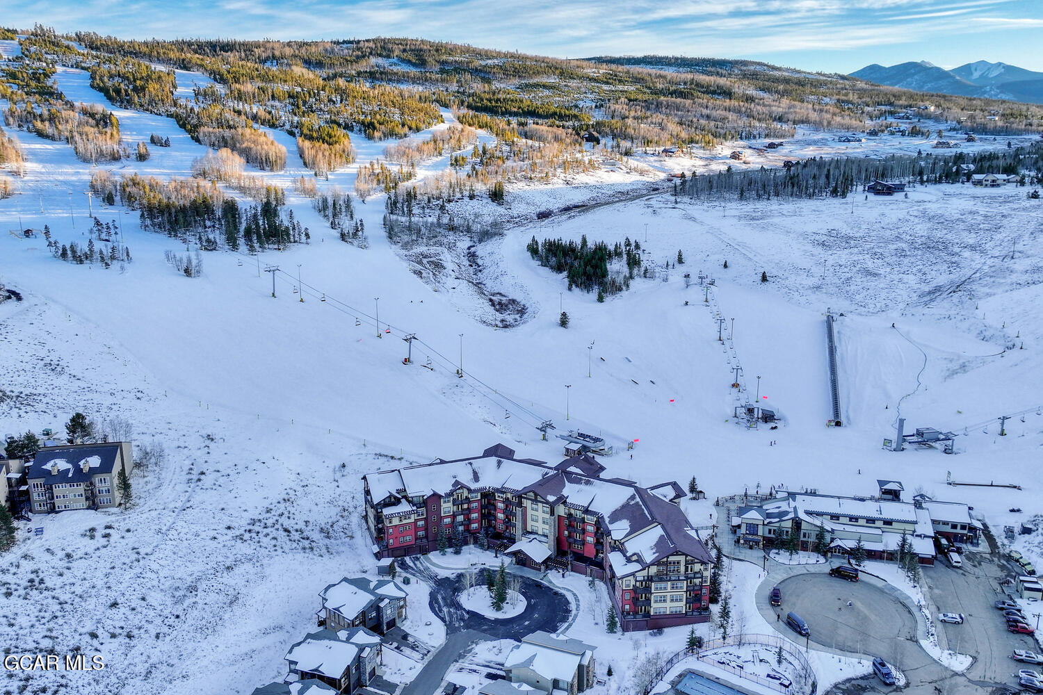 300 BASE CAMP Circle 204