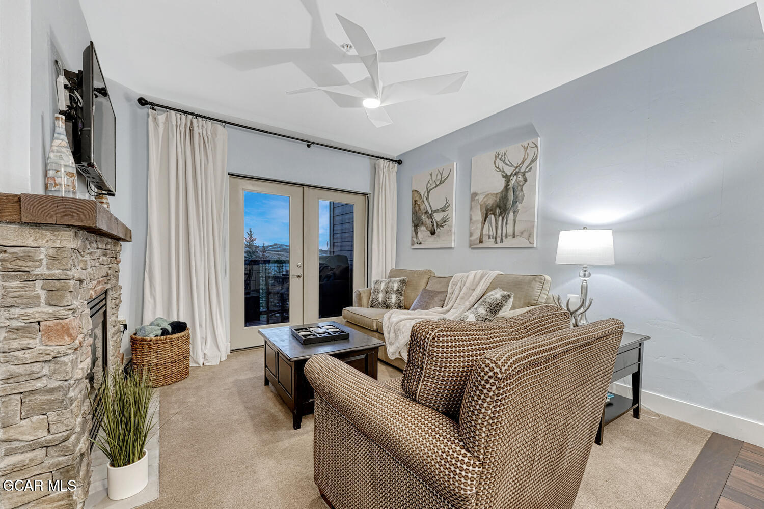 300 BASE CAMP Circle 204