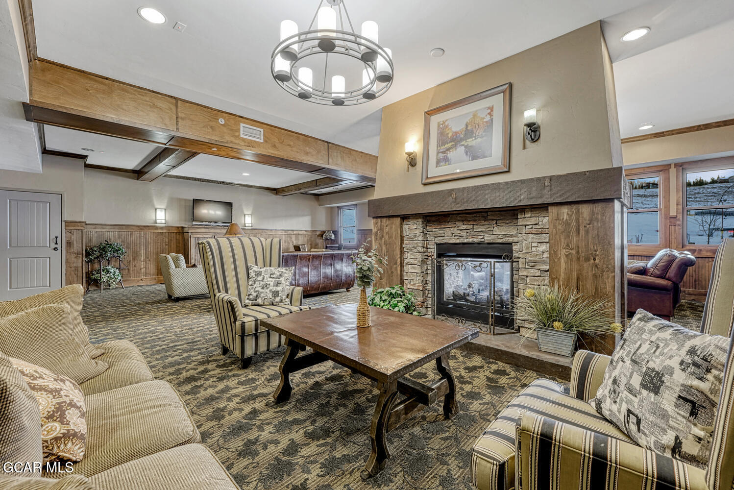 300 BASE CAMP Circle 204