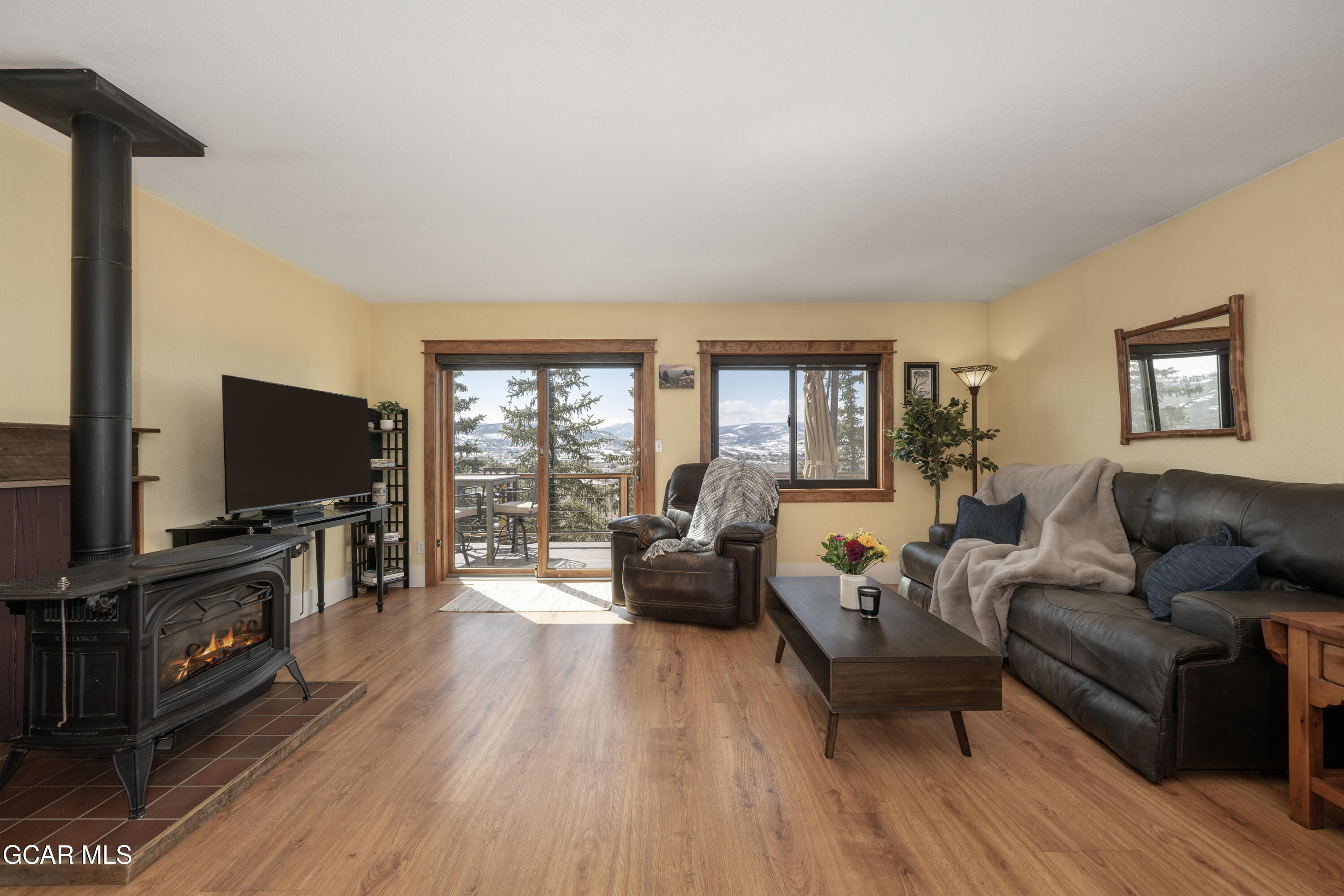 758 East TOPAZ Avenue