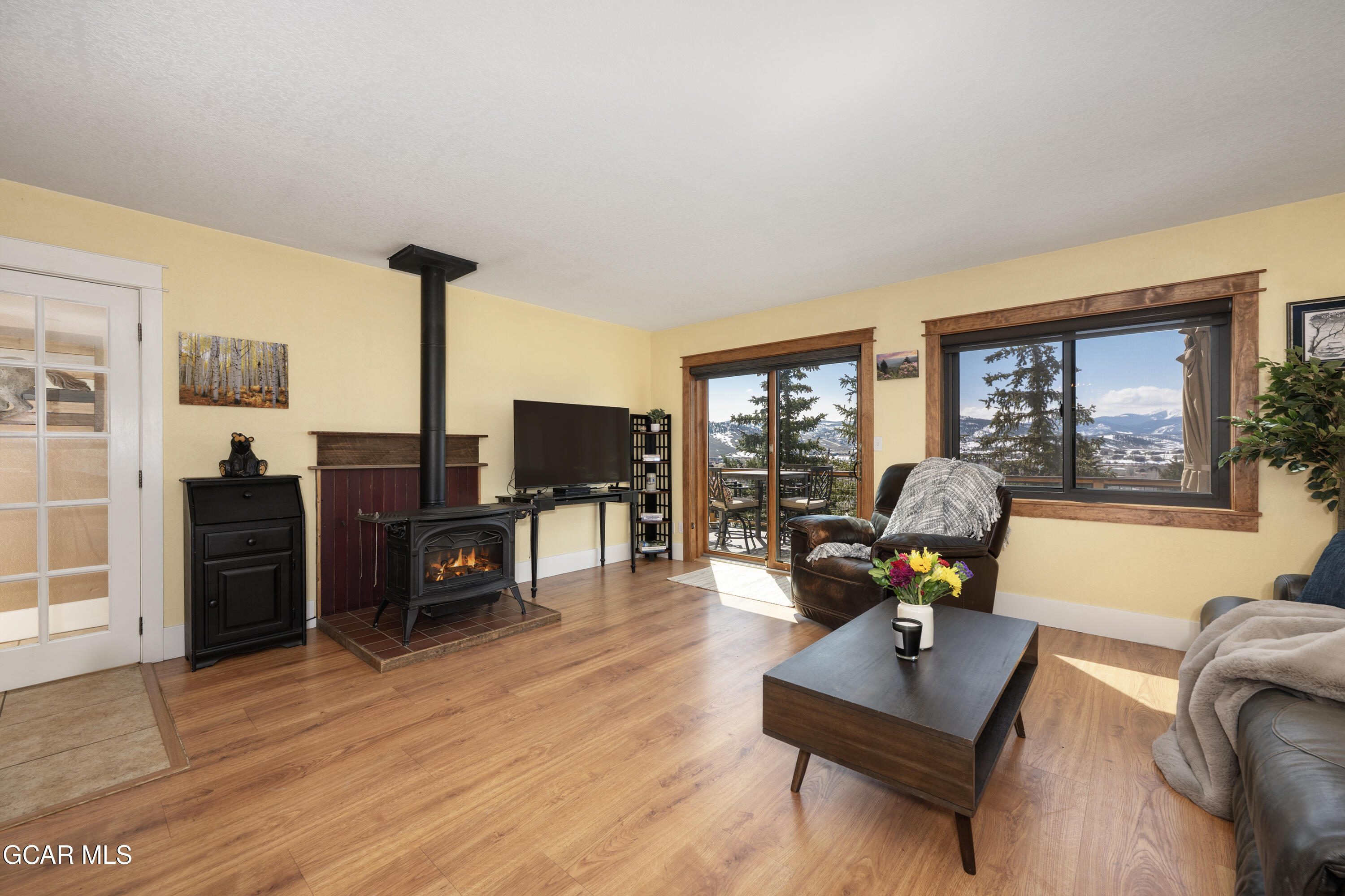 758 East TOPAZ Avenue