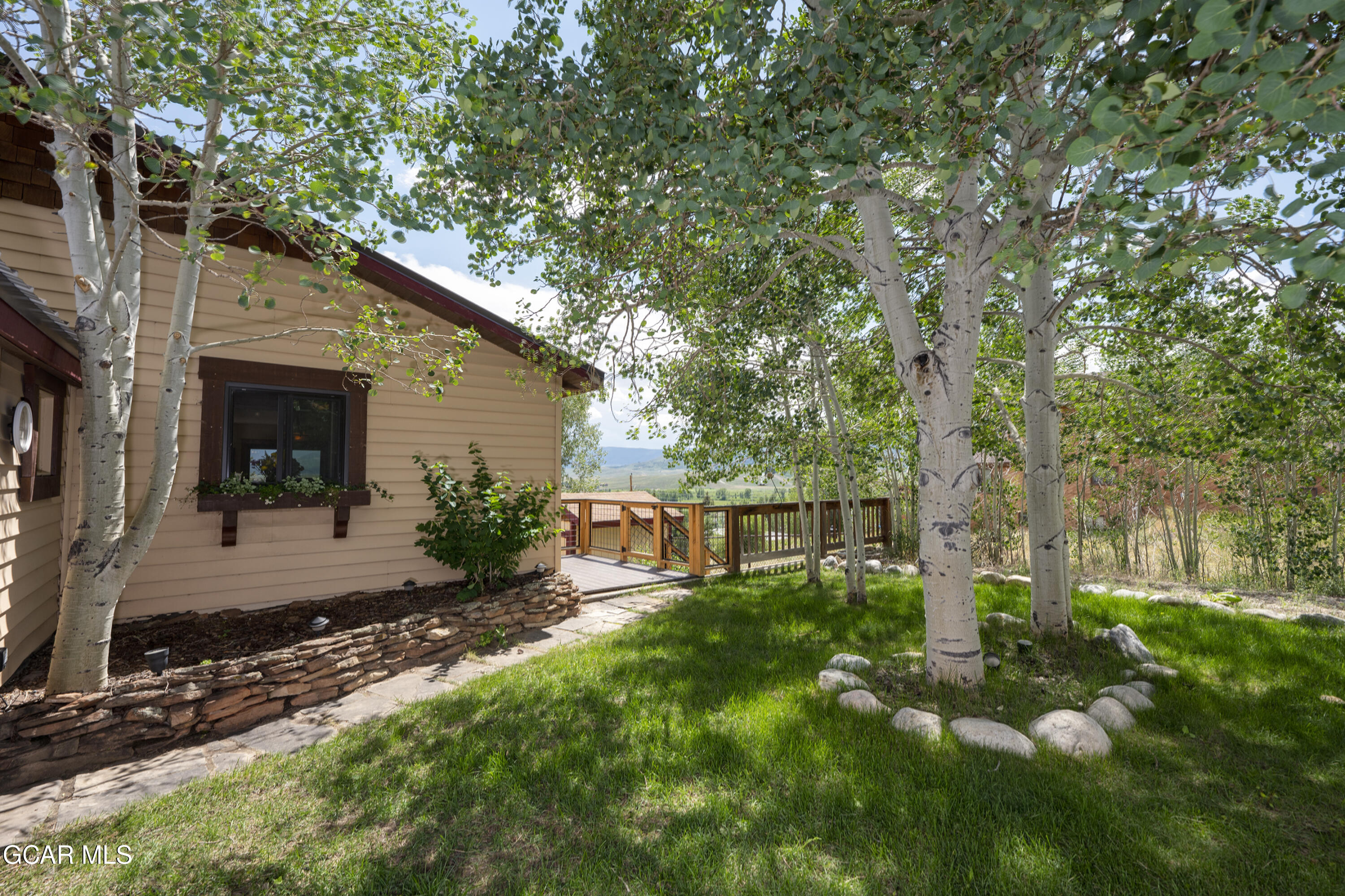 758 East TOPAZ Avenue