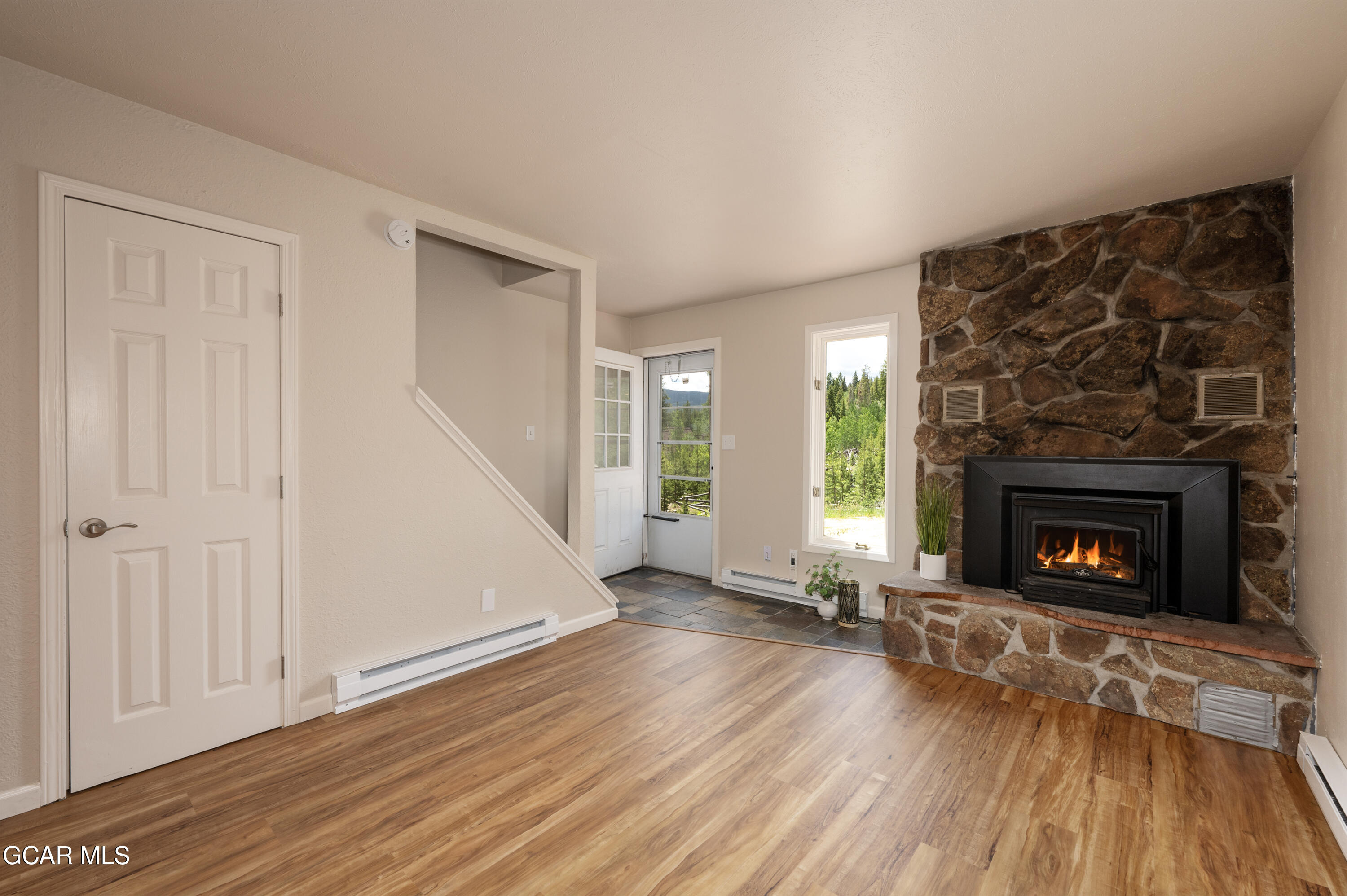 90 HIDEAWAY Drive 4