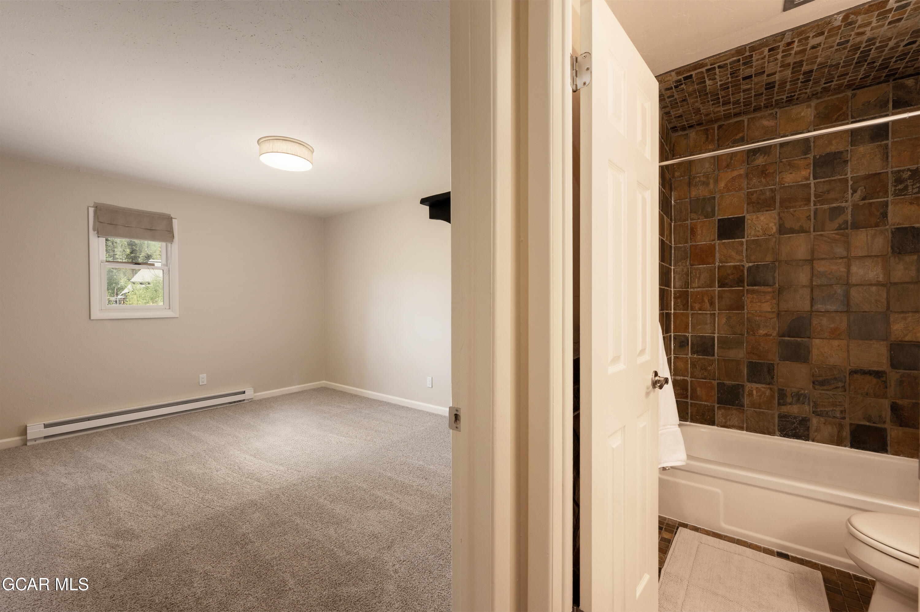 90 HIDEAWAY Drive 4