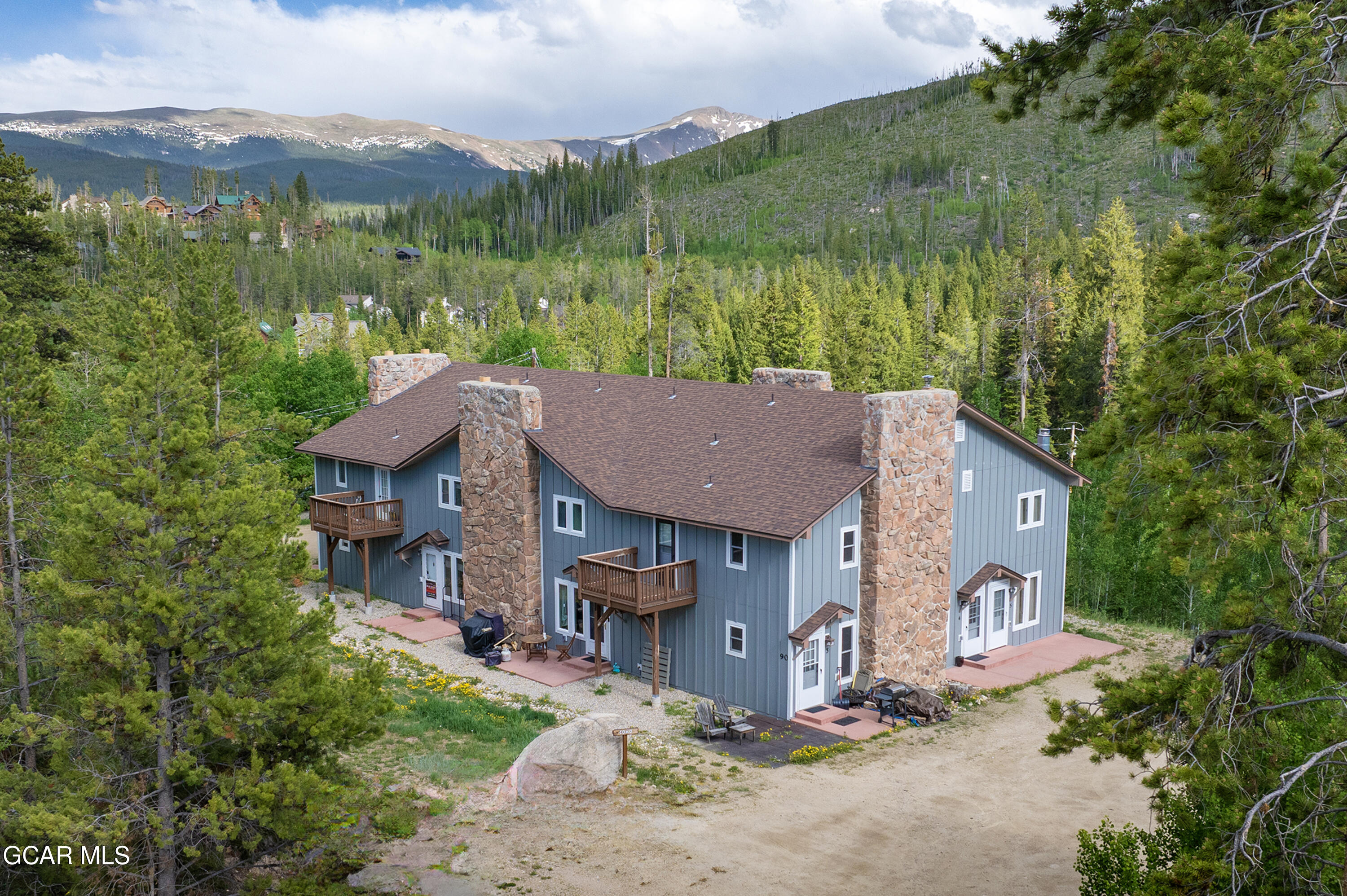 90 HIDEAWAY Drive 4