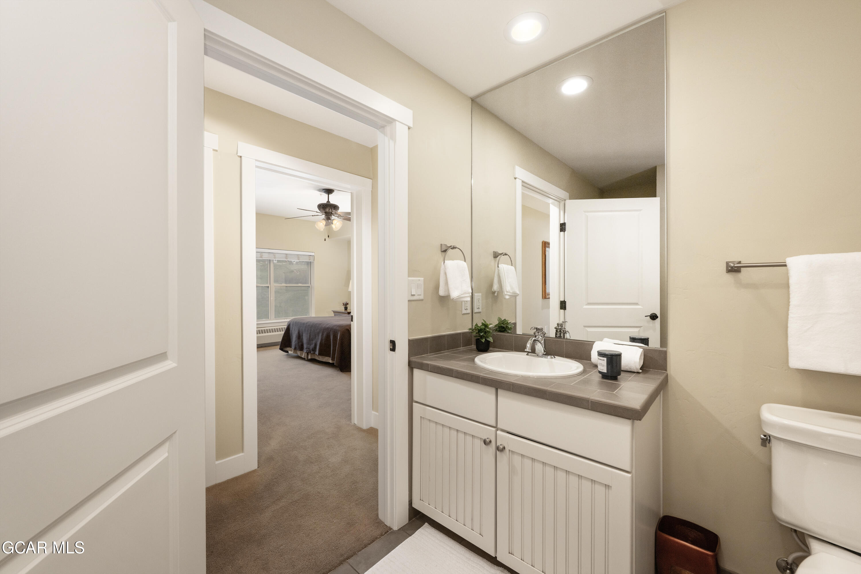 300 BASE CAMP Circle 411