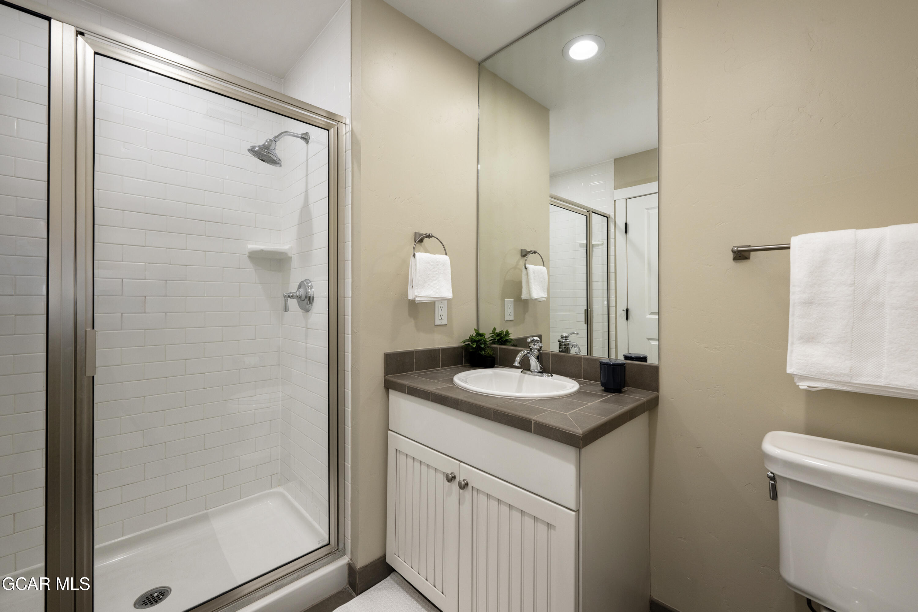 300 BASE CAMP Circle 411