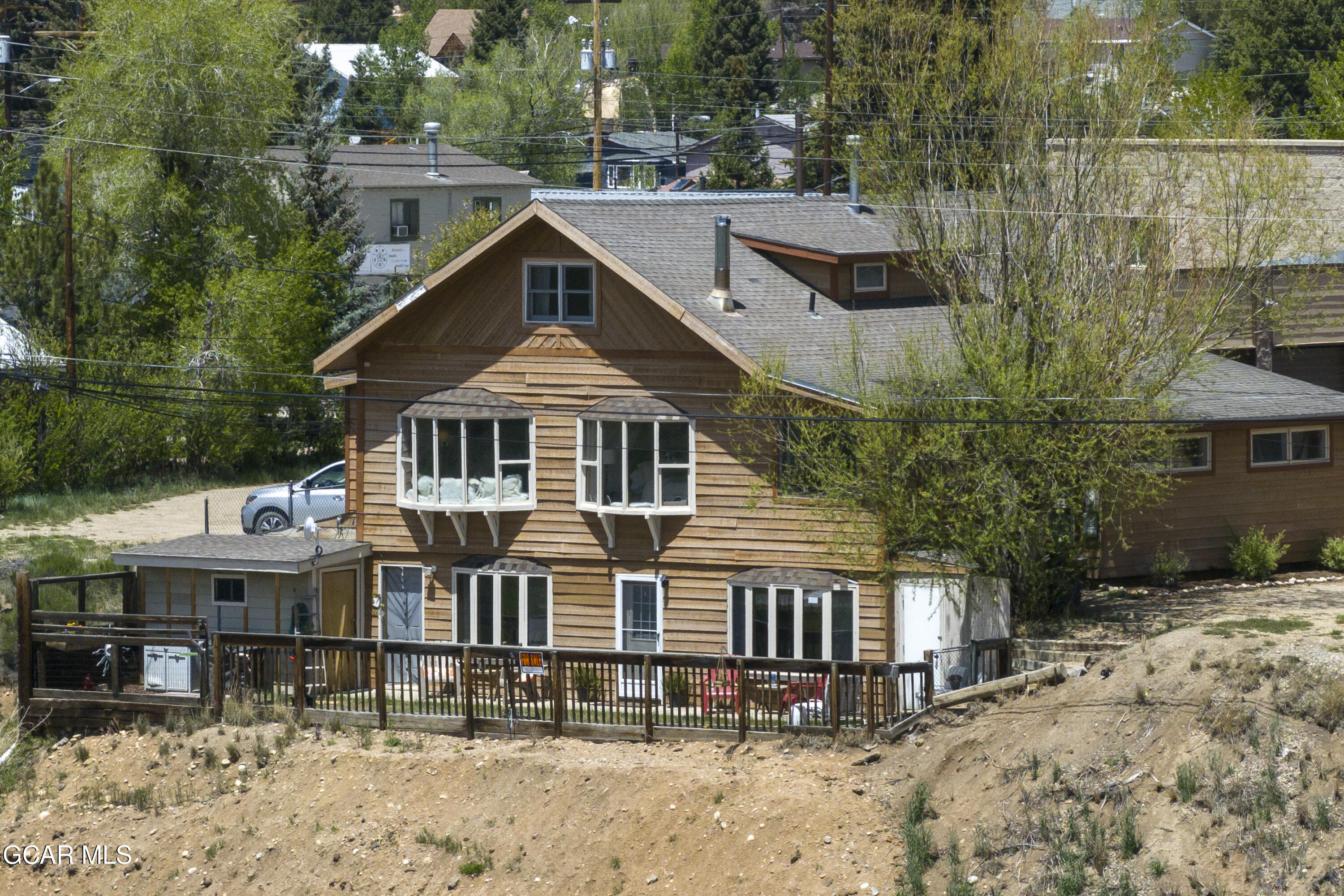 242 East AGATE Avenue