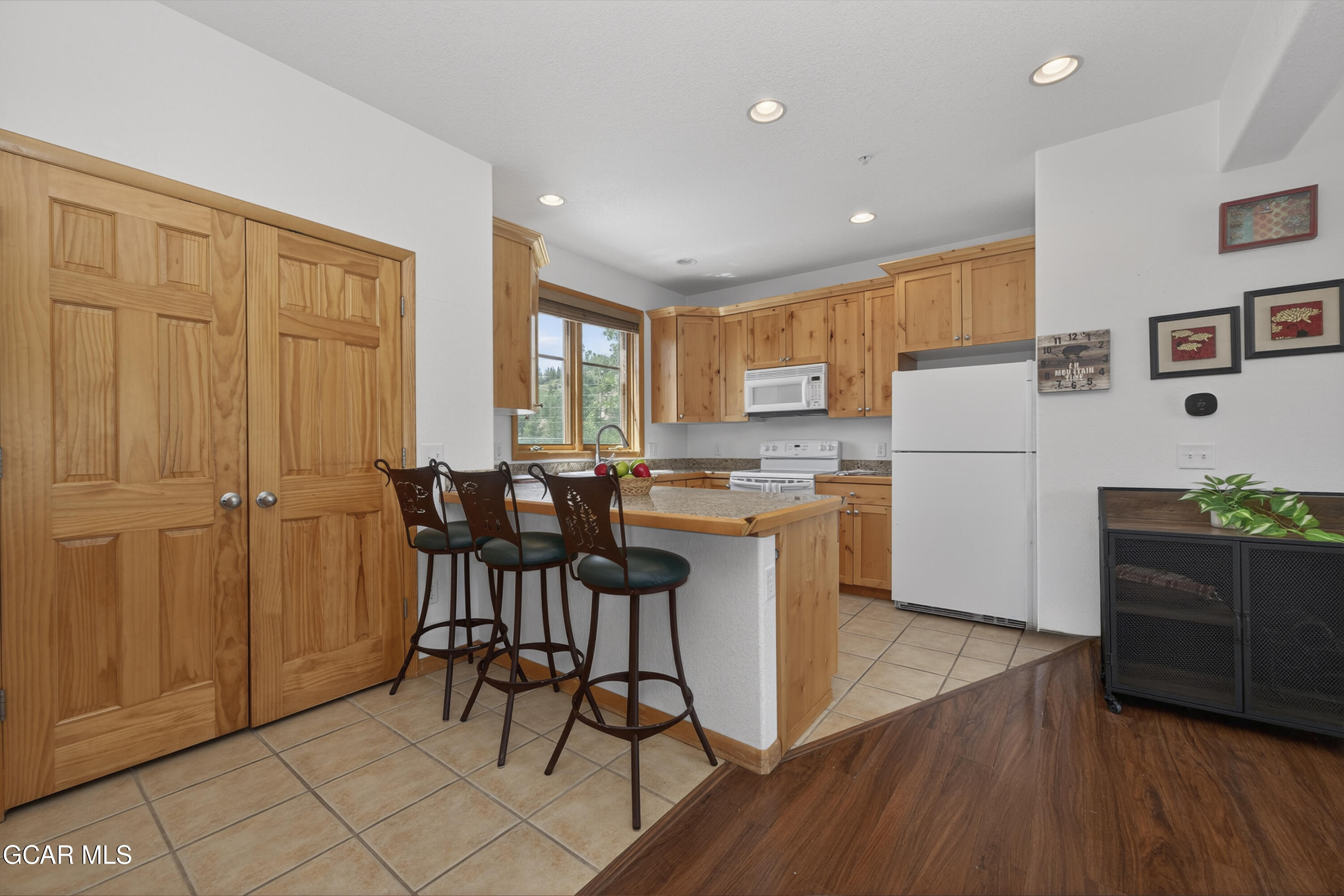 207 Bella Vista Court 216