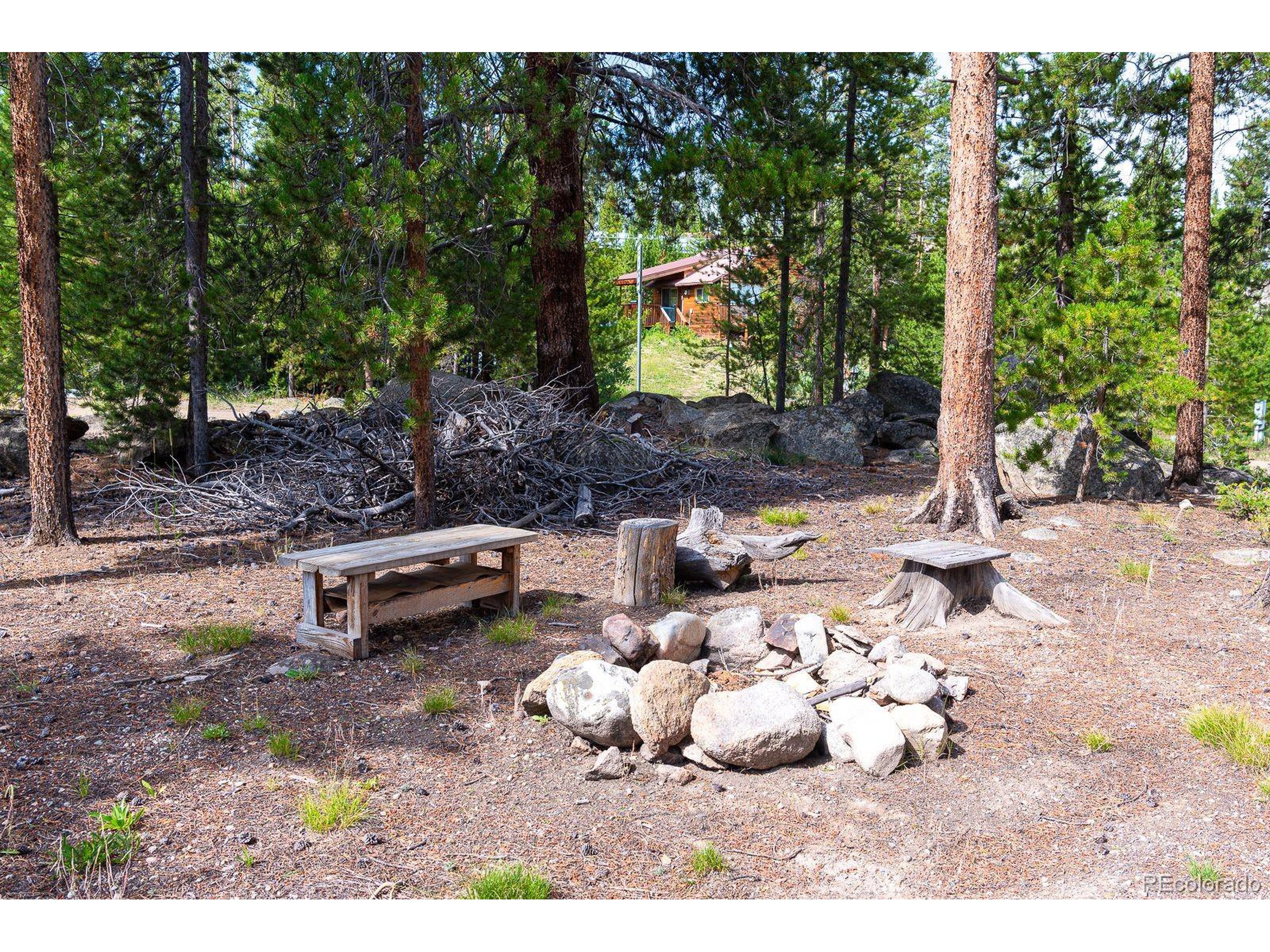 21 County Road 4602 Grand Lake