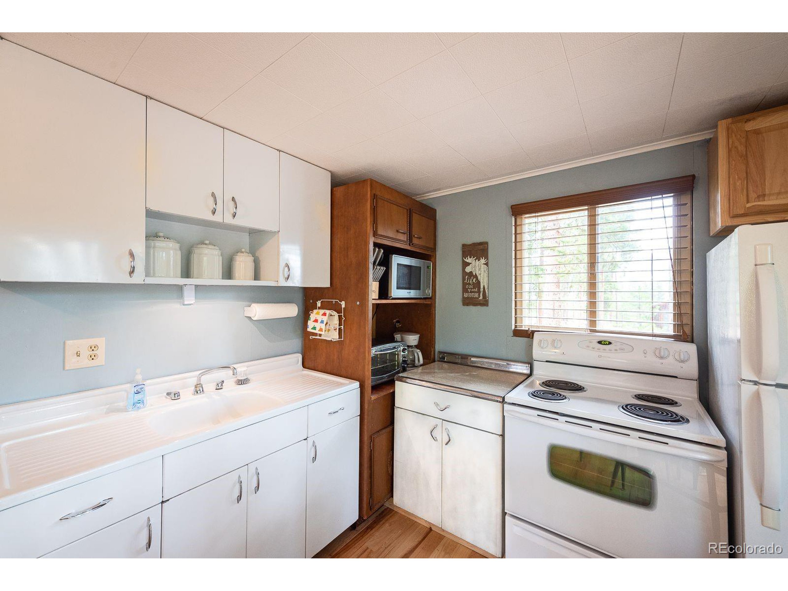 21 County Road 4602 Grand Lake