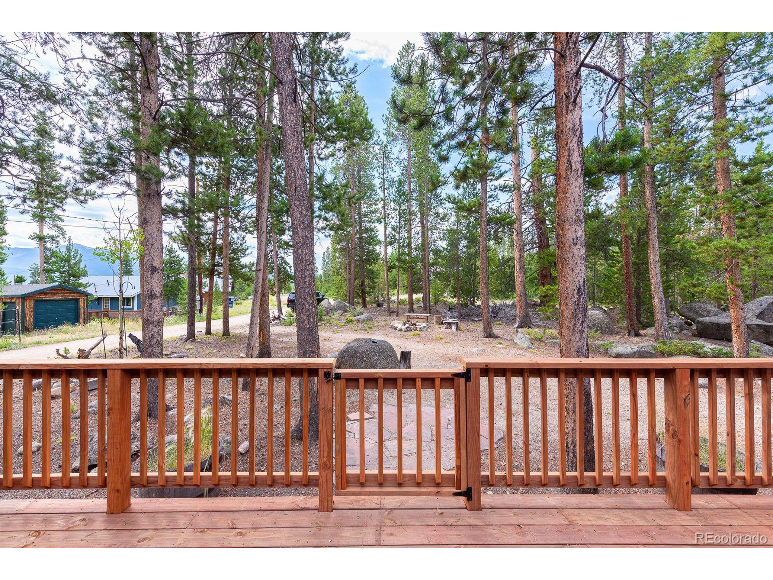 21 County Road 4602 Grand Lake