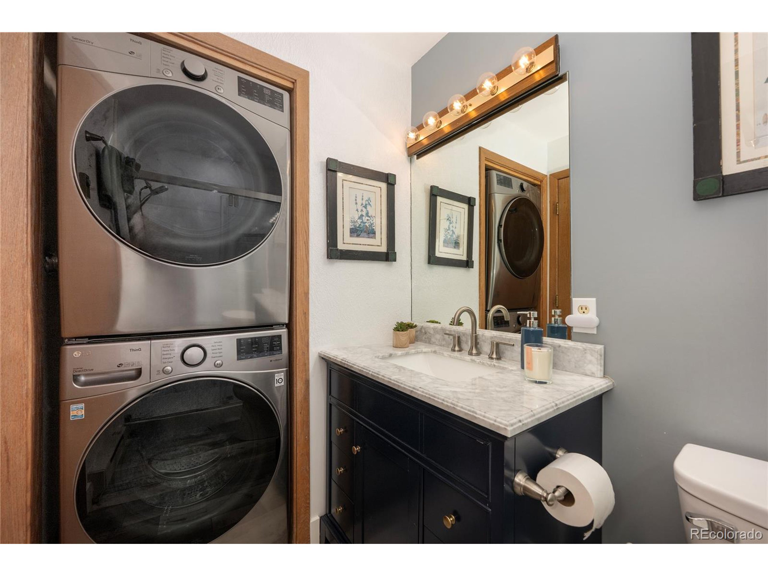 100 Bryant Blvd 11 Fraser Unit: 11