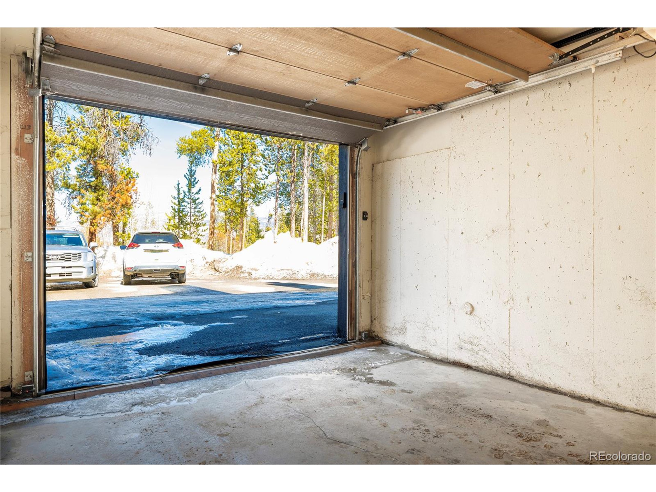 100 Bryant Blvd 11 Fraser Unit: 11