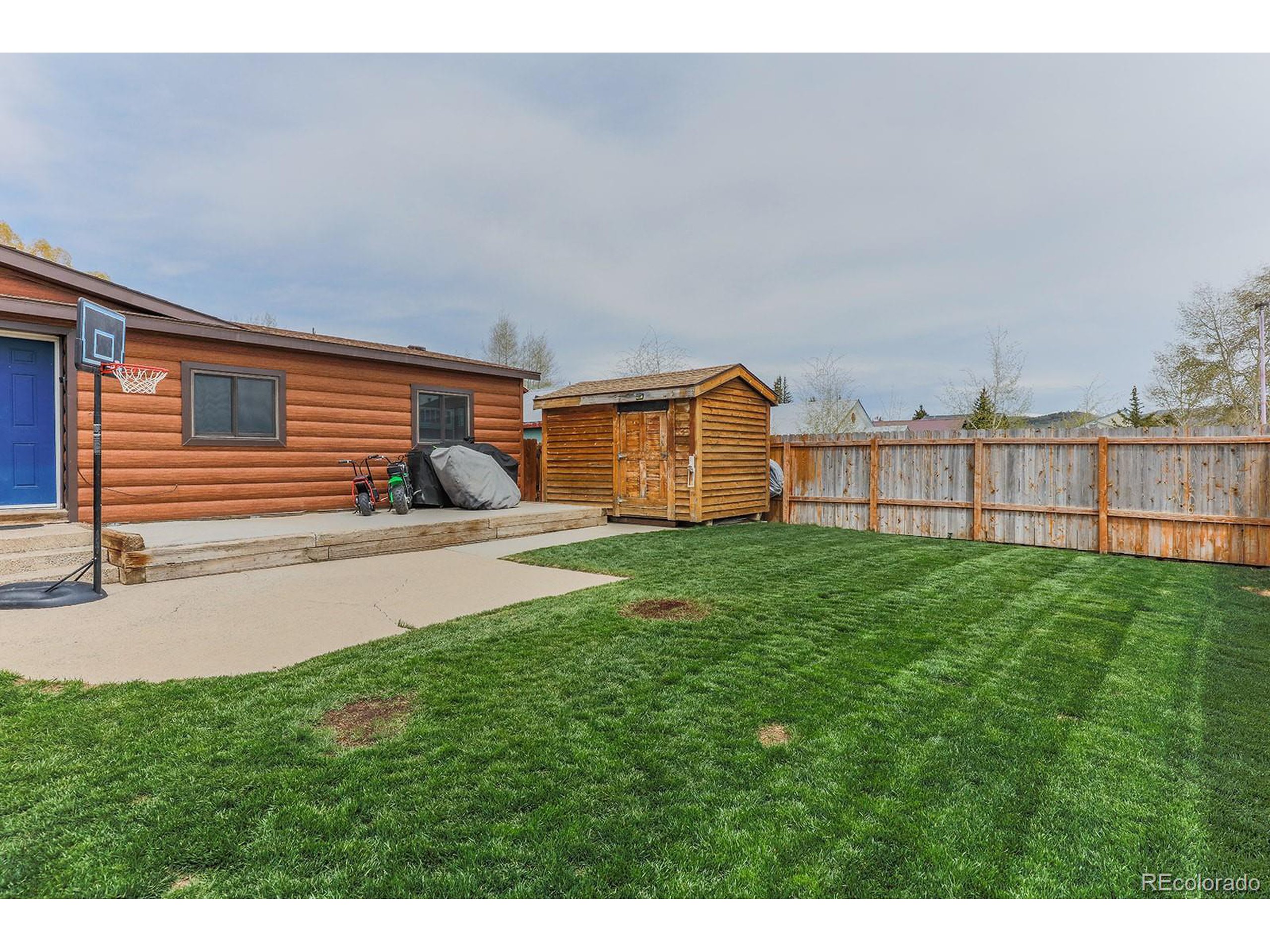 833 E Agate Ave 12 Granby Unit: 12