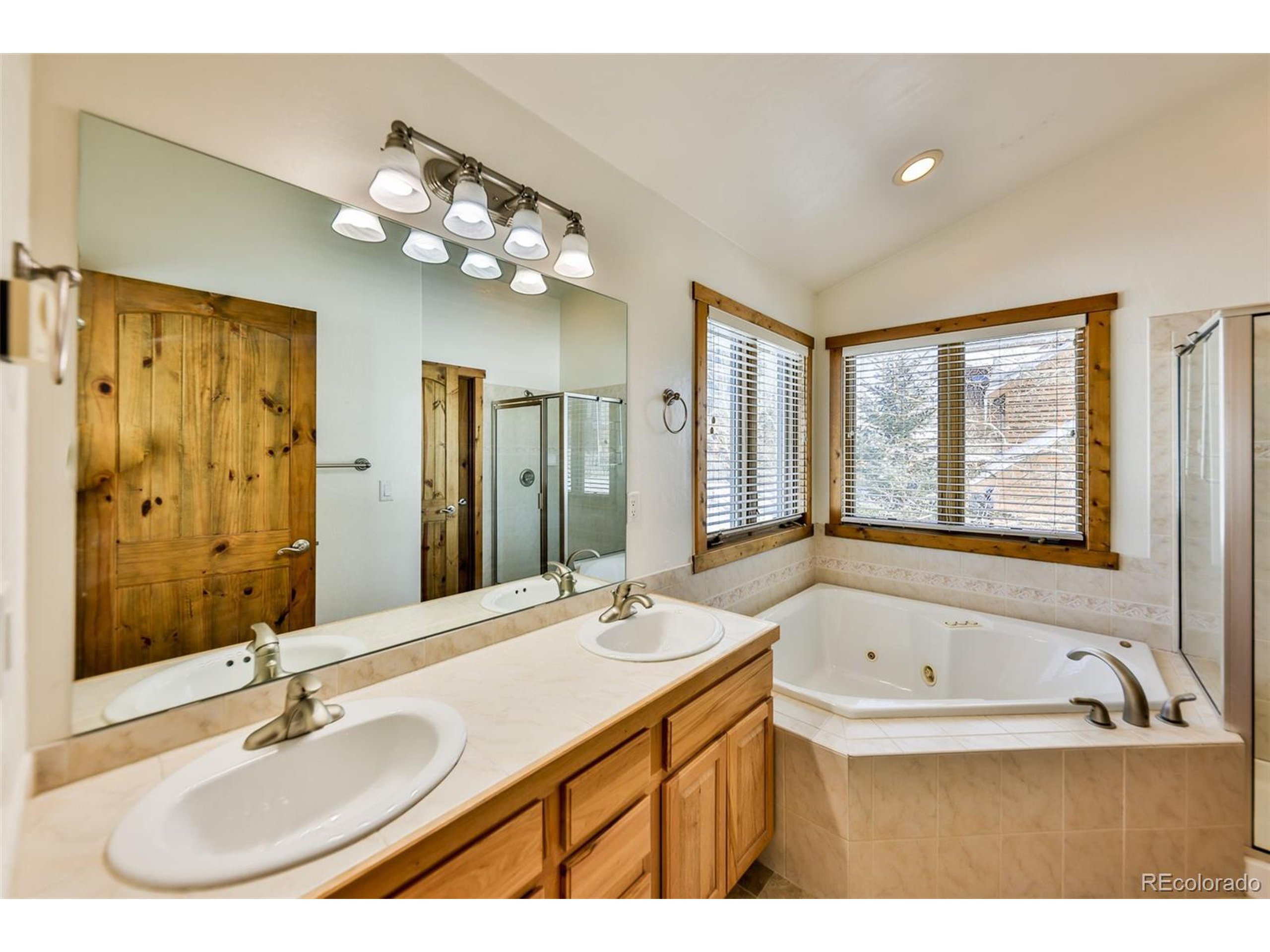 705 Saddle Ridge Cir Granby