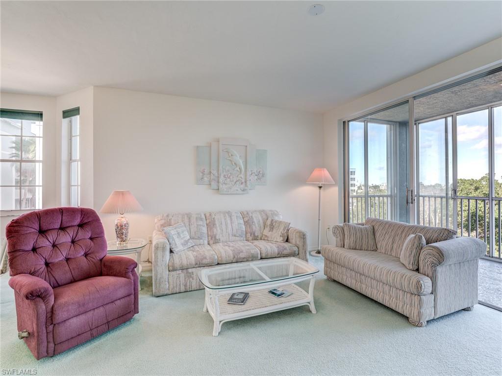 22712 Island Pines WAY # 301