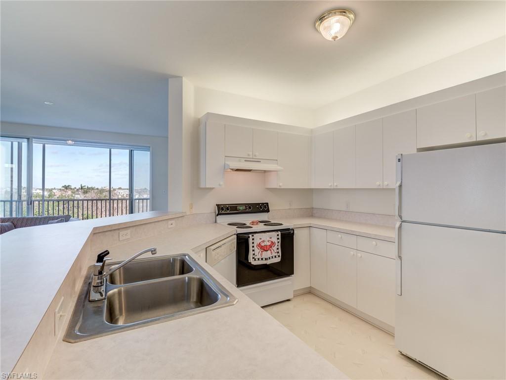 22712 Island Pines WAY # 301