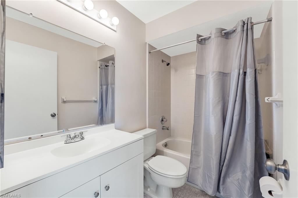 12498 Riverside DR 205