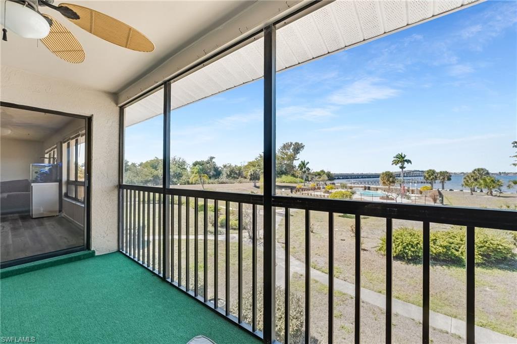 12498 Riverside DR 205