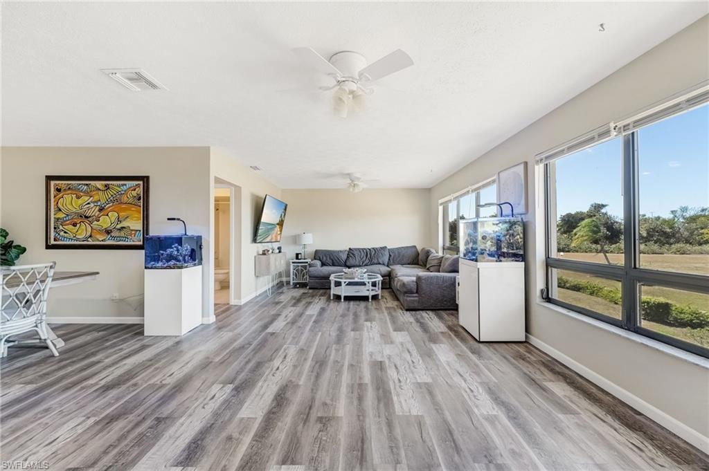 12498 Riverside DR 205