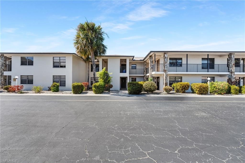 12498 Riverside DR 205