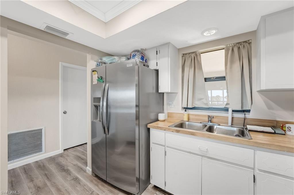 12498 Riverside DR 205