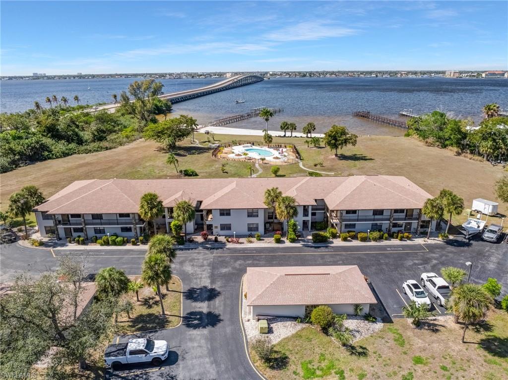 12498 Riverside DR 205