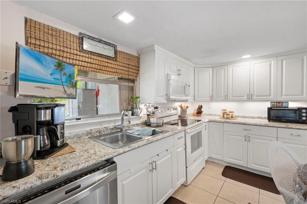 157 Crown DR