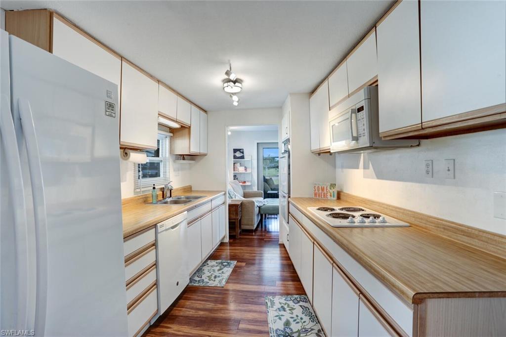 9 Cannes DR