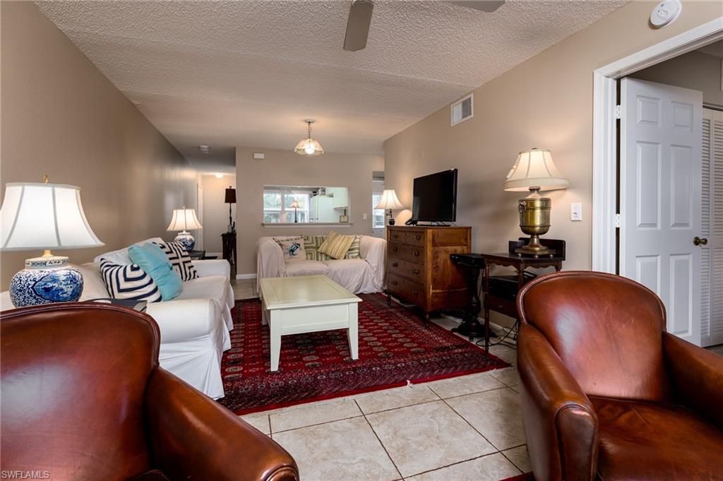 109 Wading Bird CIR # 104 Unit: V-104