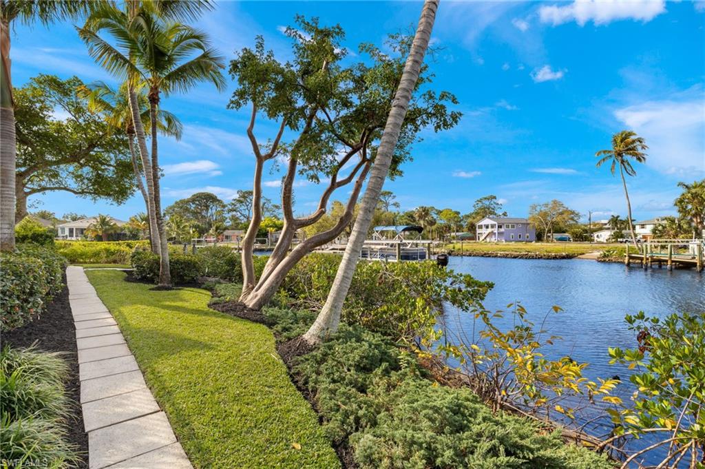 27501 Harbor Cove CT