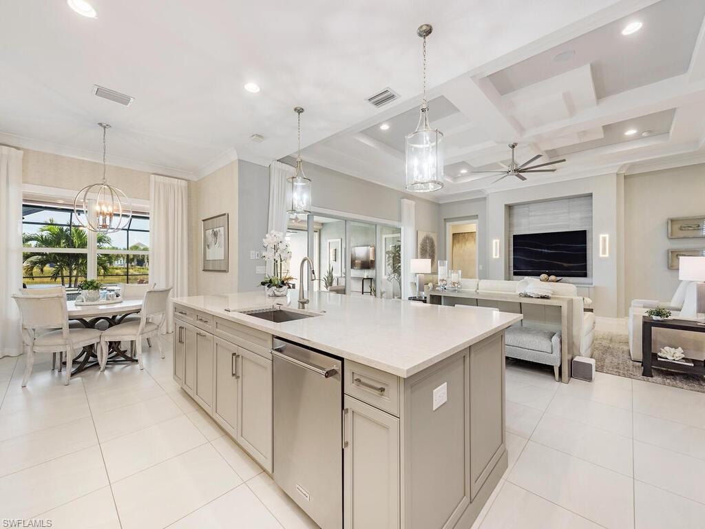 6197 MEGANS BAY DR