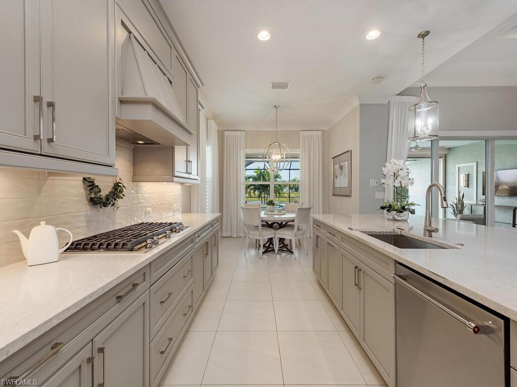 6197 MEGANS BAY DR