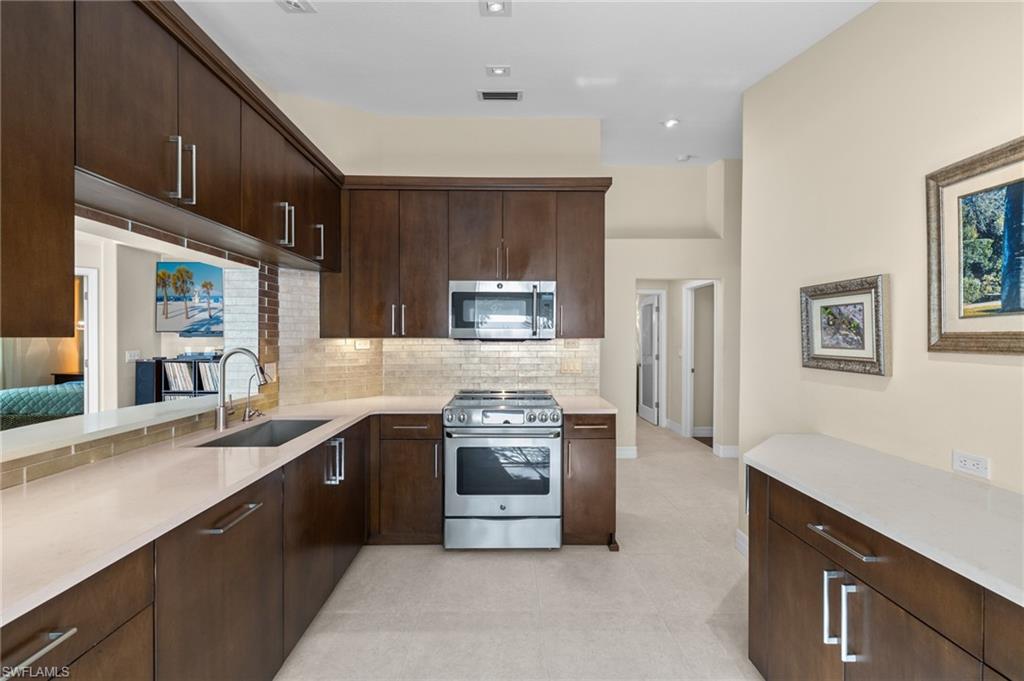 14806 Sterling Oaks DR