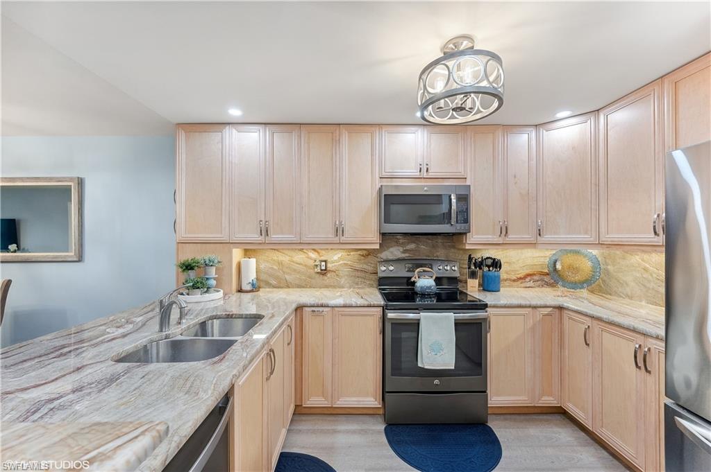 26000 Hickory BLVD # 604