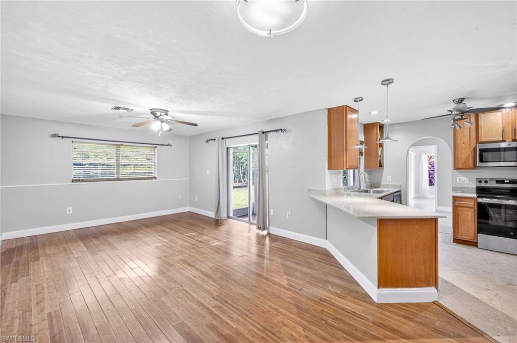 541 Landmark DR