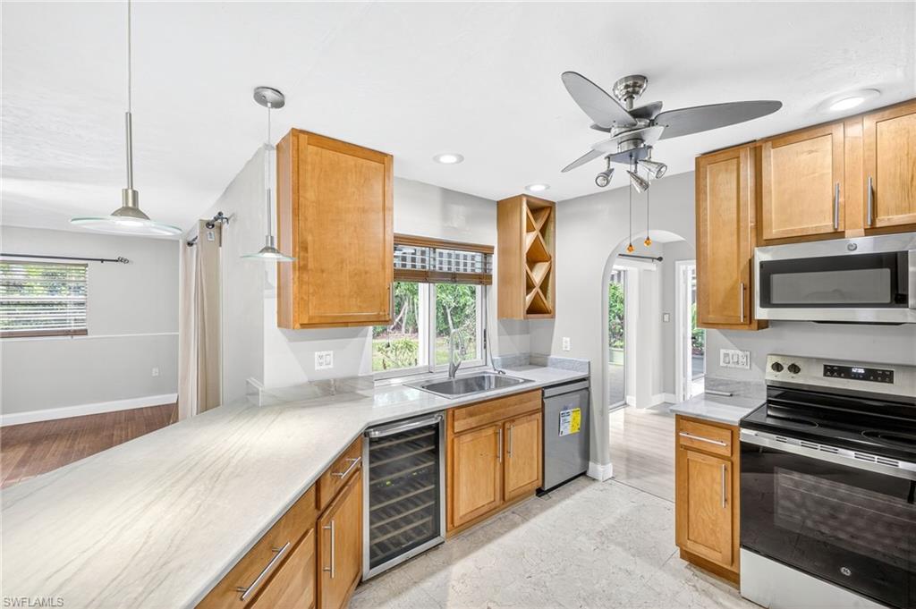 541 Landmark DR
