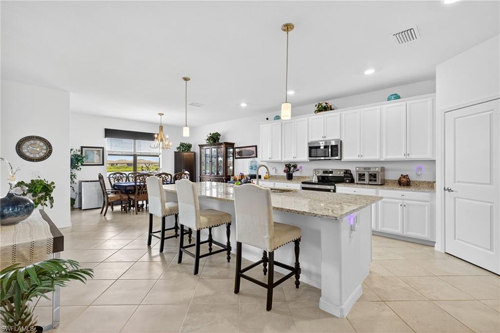 3335 Menores WAY