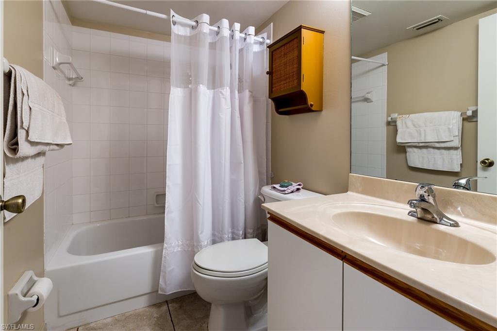 109 Wading Bird CIR # 104 Unit: V-104