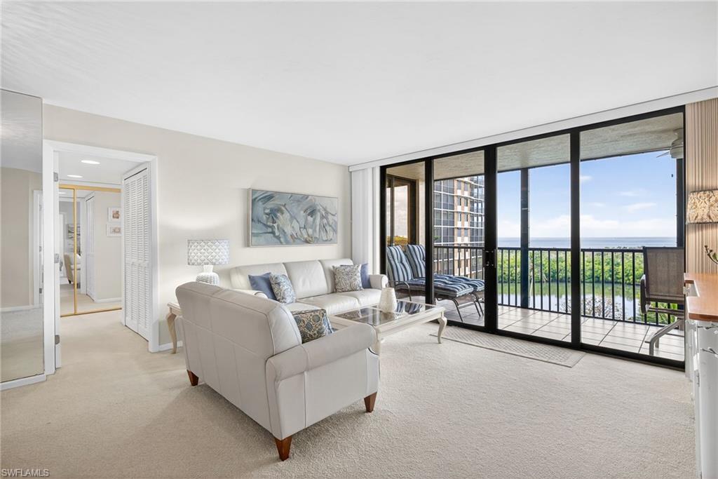 17 Bluebill AVE # 702